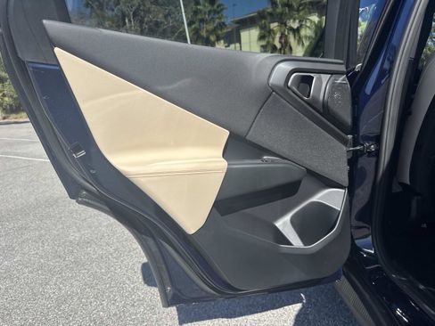 Used 2026 BMW X3 xDrive30 w/ Premium Package image 12