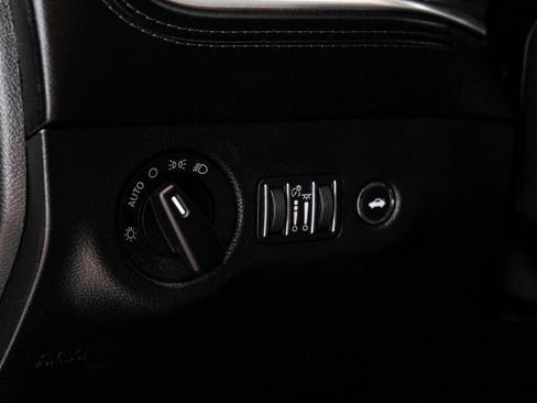 Used 2020 Dodge Charger Scat Pack RWD image 34
