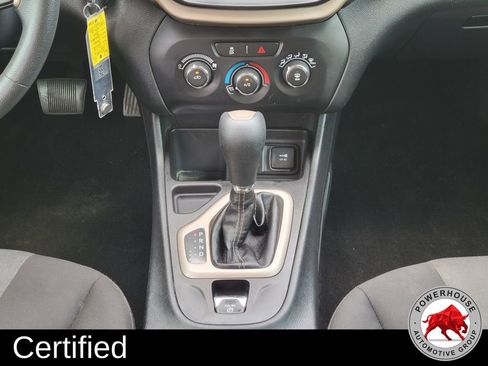 Used 2018 Jeep Cherokee Latitude image 22