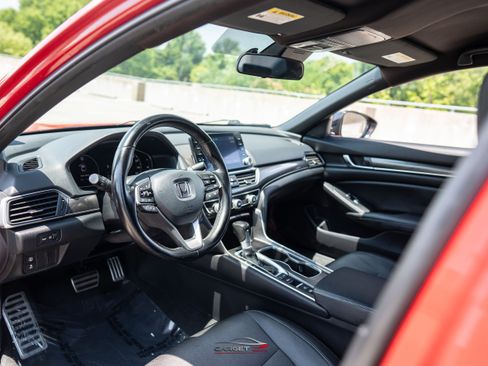 Used 2021 Honda Accord Sport image 13