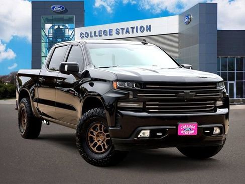 Used 2020 Chevrolet Silverado 1500 High Country w/ Technology Package image 1