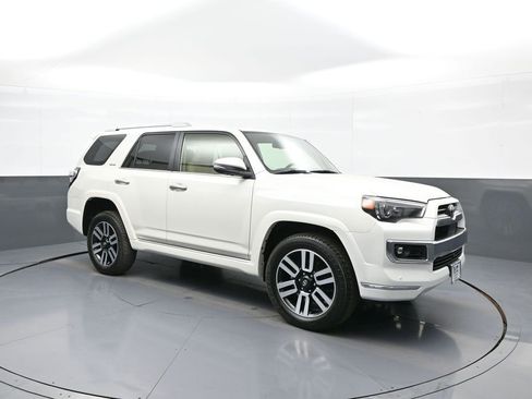 Certified 2023 Toyota 4Runner Limited AWD/4WD image 4