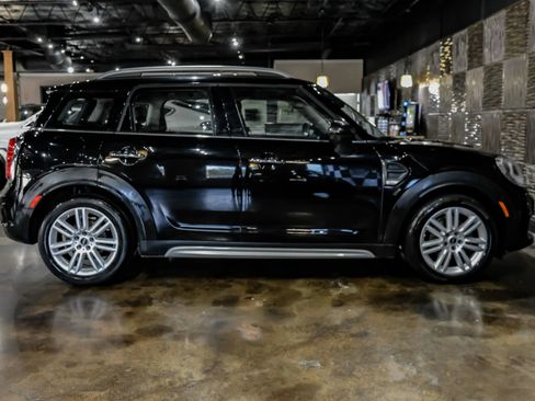 Used 2019 MINI Cooper Countryman FWD image 8