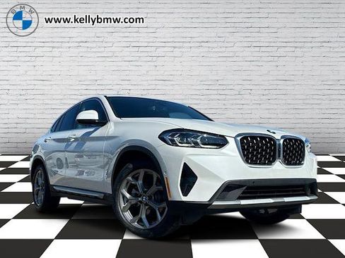 Certified 2025 BMW X4 xDrive30i AWD/4WD image 1