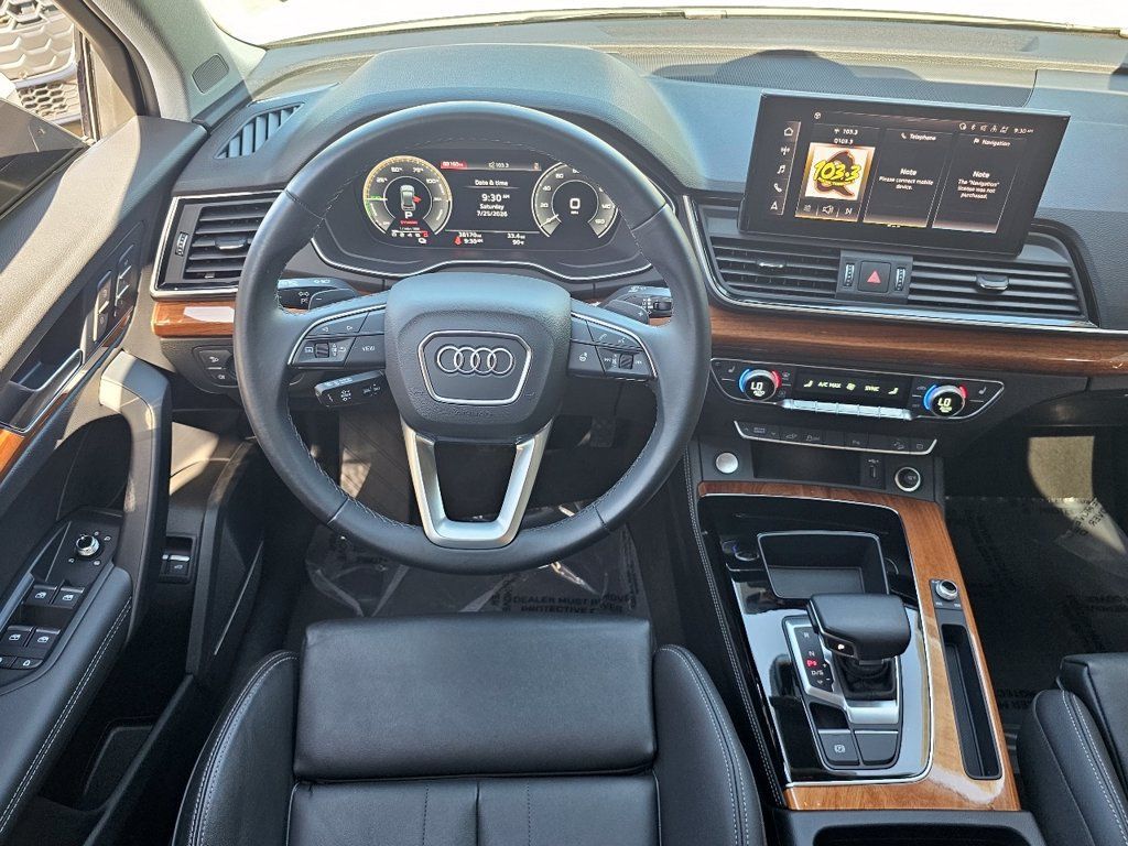 Used 2024 Audi Q5 e Premium Plus AWD/4WD image 5