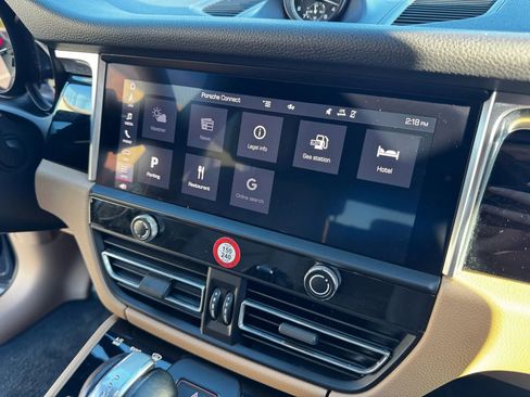 Used 2022 Porsche Macan Sport Edition w/ Premium Package Plus image 29