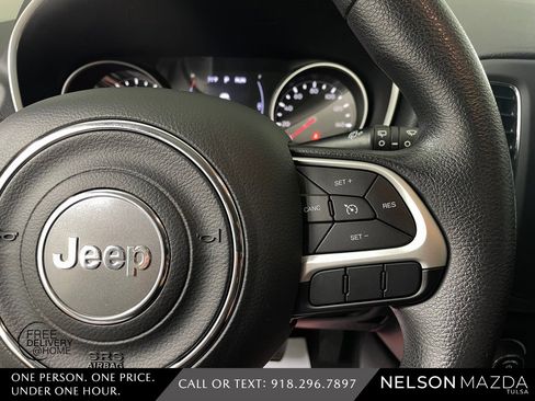 Used 2019 Jeep Compass Sport image 24