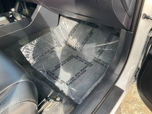 Used 2019 Toyota Tacoma TRD Off-Road w/ TRD Premium Off Road Package image 62