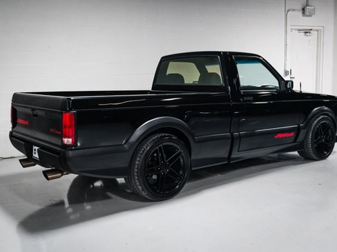Used 1991 GMC Sonoma AWD/4WD image 3