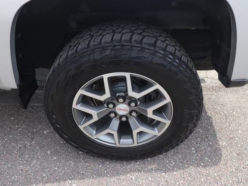 Used 2018 GMC Canyon All Terrain AWD/4WD image 6