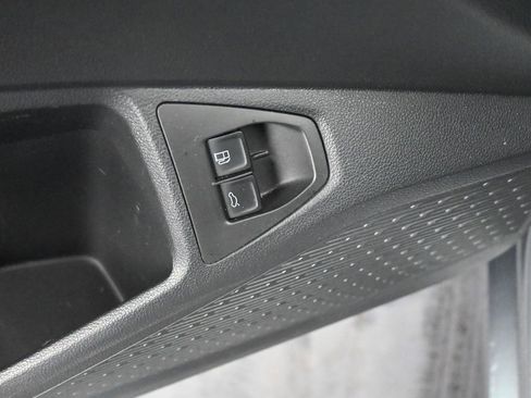 Used 2024 Volkswagen Jetta SE image 25