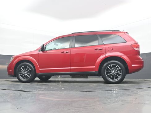 Used 2018 Dodge Journey SE w/ Blacktop Package FWD image 26