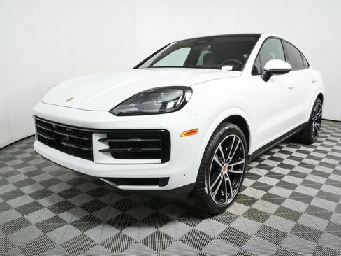 New 2026 Porsche Cayenne Coupe AWD/4WD image 1