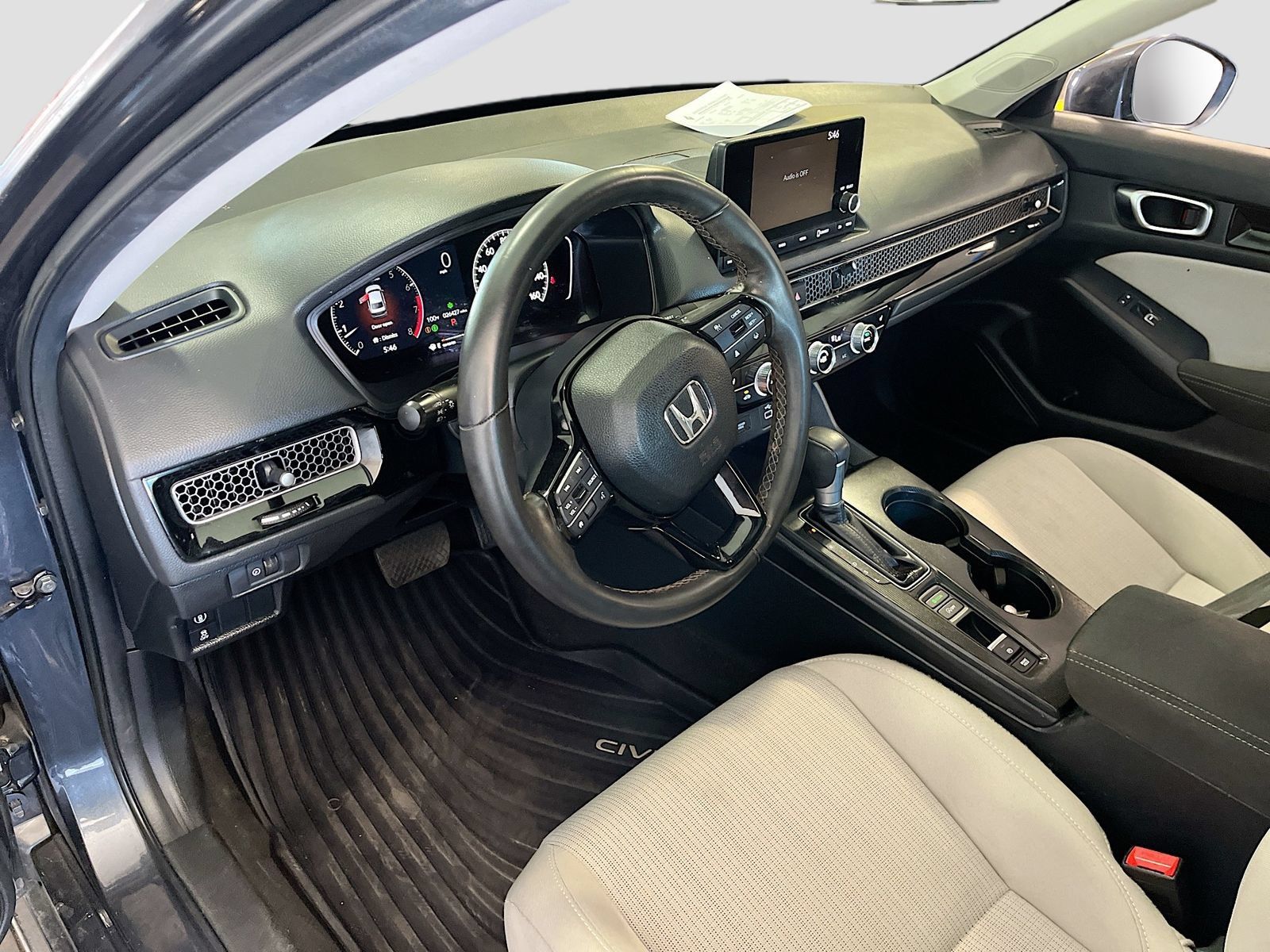 Used 2024 Honda Civic EX image 9