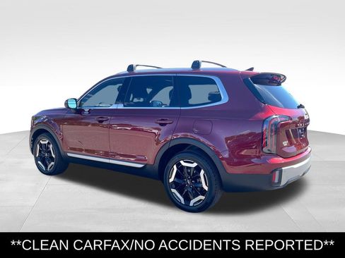 Used 2023 Kia Telluride EX w/ EX Captain's Chair Package AWD/4WD image 3