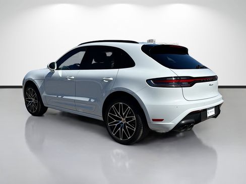 Used 2025 Porsche Macan image 5