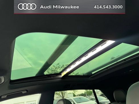 Used 2023 Audi Q8 Premium Plus w/ Premium Plus Package AWD/4WD image 11