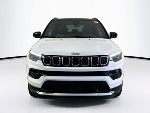 Used 2023 Jeep Compass Limited w/ Elite Group AWD/4WD image 2