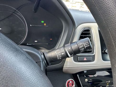 Used 2020 Honda HR-V EX image 26