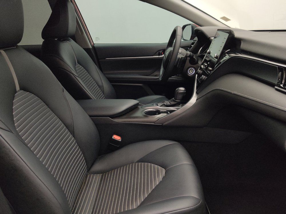 Used 2023 Toyota Camry SE FWD image 21
