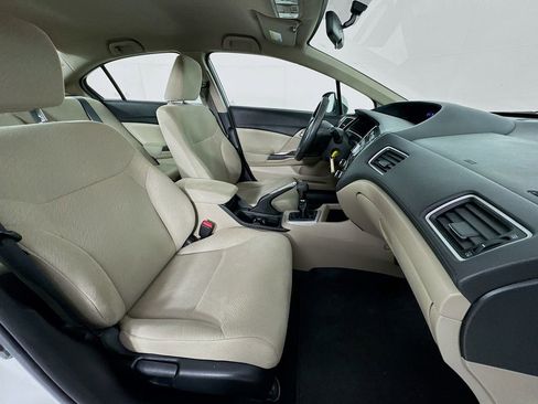 Used 2013 Honda Civic LX image 32