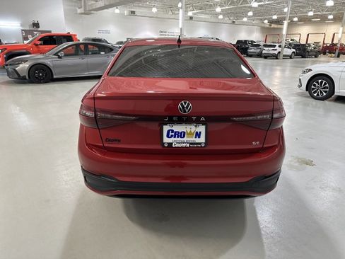 New 2026 Volkswagen Jetta SE FWD image 7