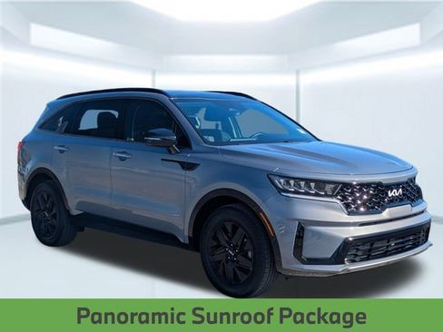 Used 2023 Kia Sorento S w/ Panoramic Sunroof Package image 10