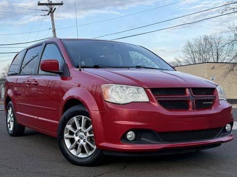 Used 2013 Dodge Grand Caravan R/T w/ Safety Sphere Group image 2