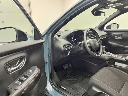 Used 2024 Honda HR-V Sport image 16
