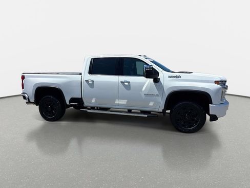 Used 2022 Chevrolet Silverado 2500 High Country w/ Z71 Off-Road Package AWD/4WD image 3