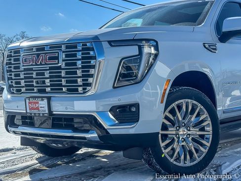 New 2026 GMC Yukon Denali w/ Denali Reserve Package image 3