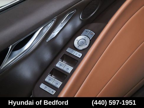 Used 2024 Genesis G80 2.5T AWD/4WD image 17