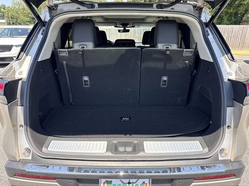 Used 2023 INFINITI QX60 Luxe w/ Cargo Package image 48