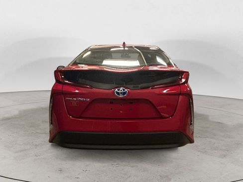 Used 2021 Toyota Prius Prime LE image 4