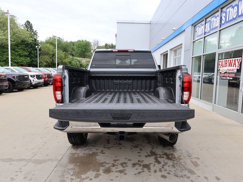 New 2026 GMC Sierra 3500 SLE w/ Preferred Package AWD/4WD image 34