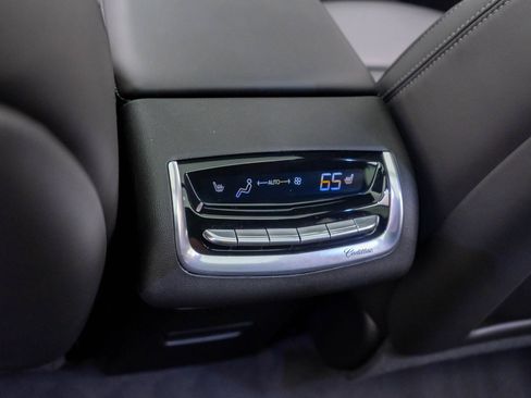 Certified 2025 Cadillac XT6 Premium Luxury w/ Platinum Package AWD/4WD image 24
