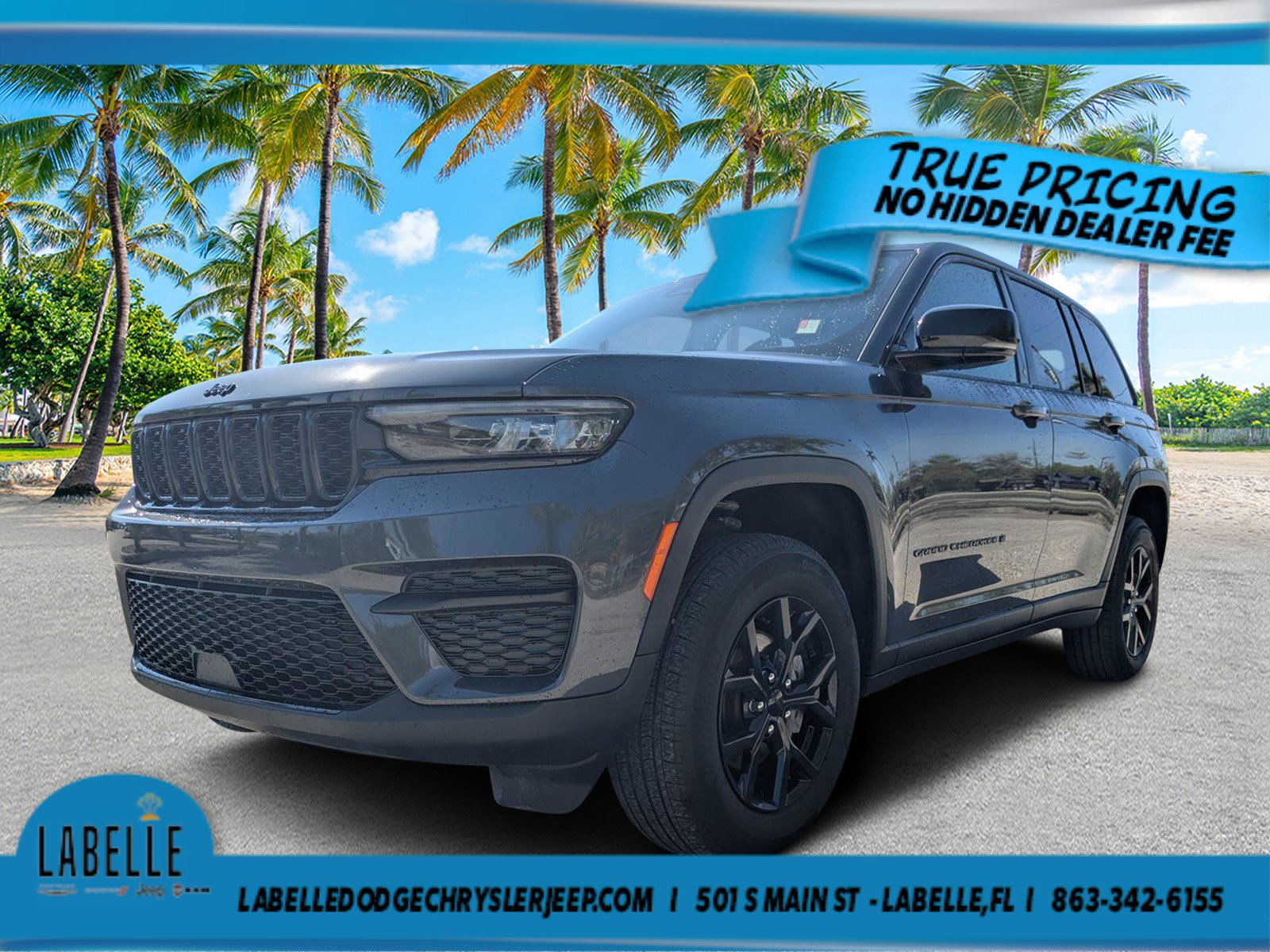 Used 2025 Jeep Grand Cherokee Altitude AWD/4WD image 7