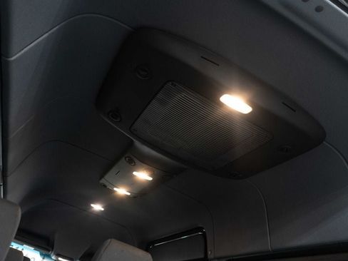 Used 2025 Mercedes-Benz Sprinter 2500 image 15