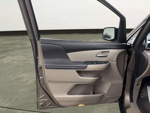 Used 2013 Honda Odyssey EX-L image 12