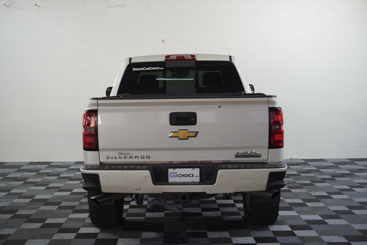 Used 2014 Chevrolet Silverado 1500 High Country w/ High Country Premium Package AWD/4WD image 4