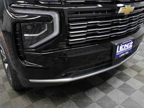 Used 2025 Chevrolet Tahoe High Country AWD/4WD image 61