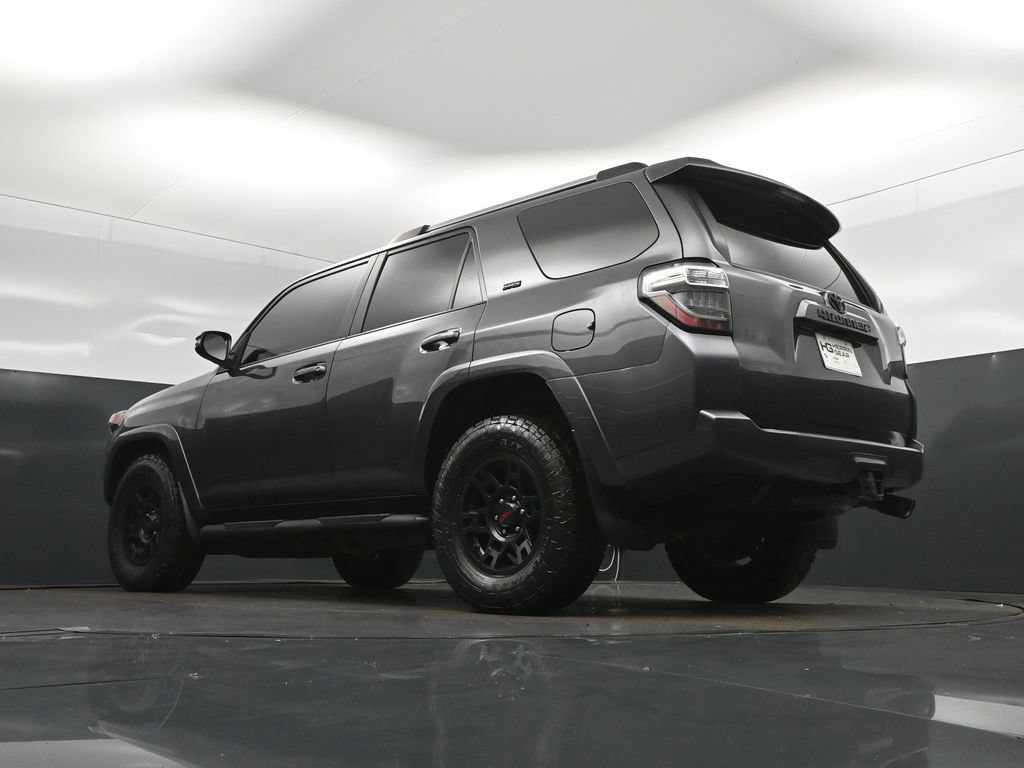 Used 2021 Toyota 4Runner SR5 Premium w/ Moonroof Package RWD image 40