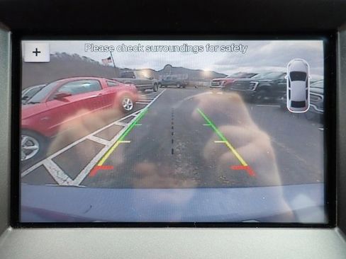 Used 2018 Ford Edge Titanium image 27