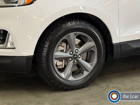 Used 2022 Ford Edge SEL w/ Sport Appearance Package image 7