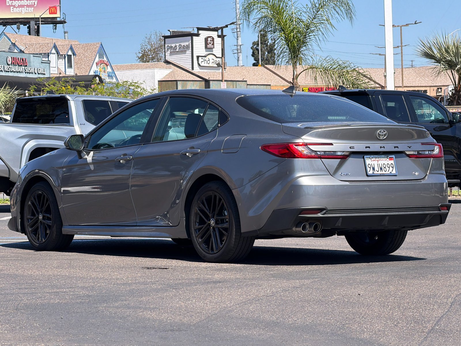 Used 2026 Toyota Camry SE FWD image 3