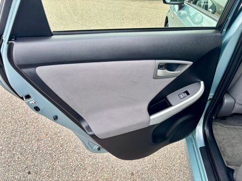 Used 2012 Toyota Prius One image 16