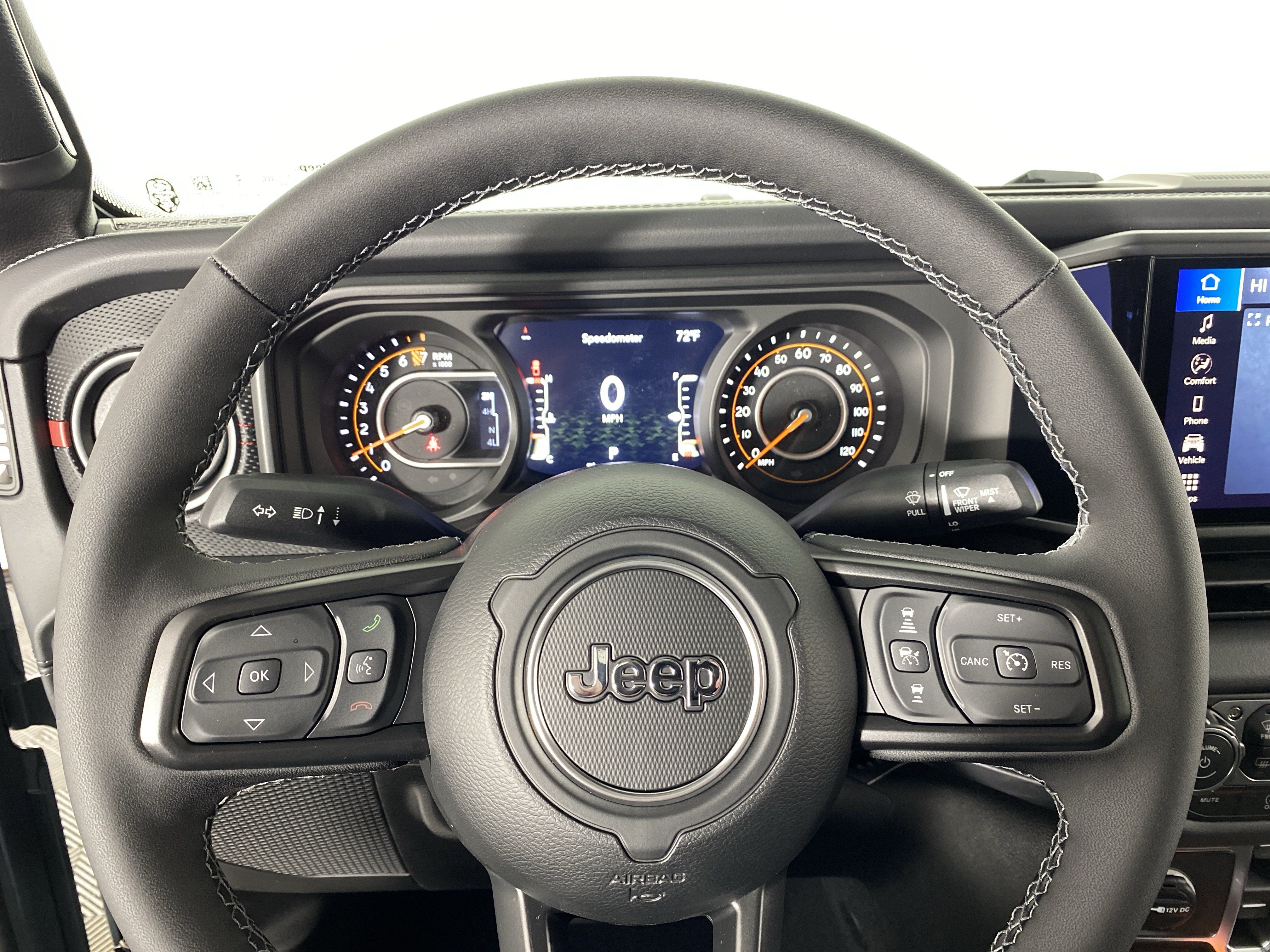 New 2026 Jeep Gladiator Rubicon w/ Steel Power Dome Hood Package AWD/4WD image 17