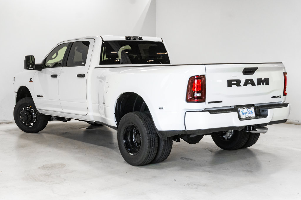 New 2027 RAM 3500 Big Horn AWD/4WD image 26