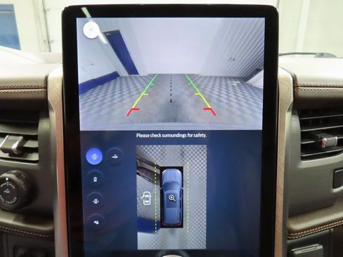 Used 2024 Ford Expedition Max King Ranch image 16