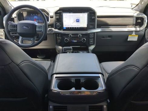 Used 2025 Ford F150 Lariat w/ Equipment Group 501A Mid image 15